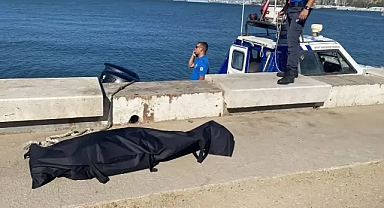 İzmir Bayraklı’da Denizde Erkek Cesedi Bulundu