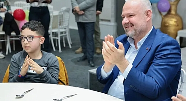 Menemen’de Özel Çocuklara Karne Şenliği